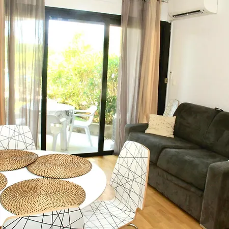 T2 Et Piscine 4 Pers *