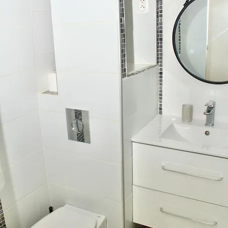 アパート T2 Et Piscine 4 Pers *